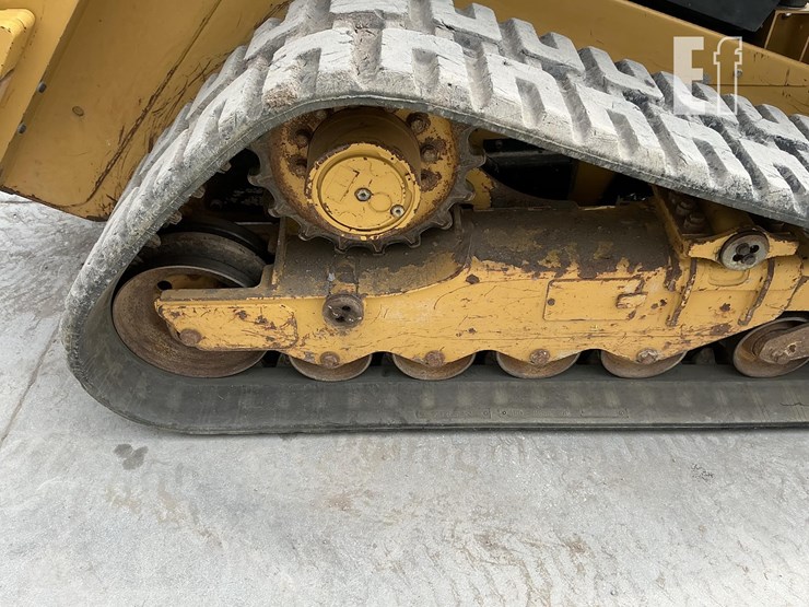 2019-caterpillar-279d-image-10