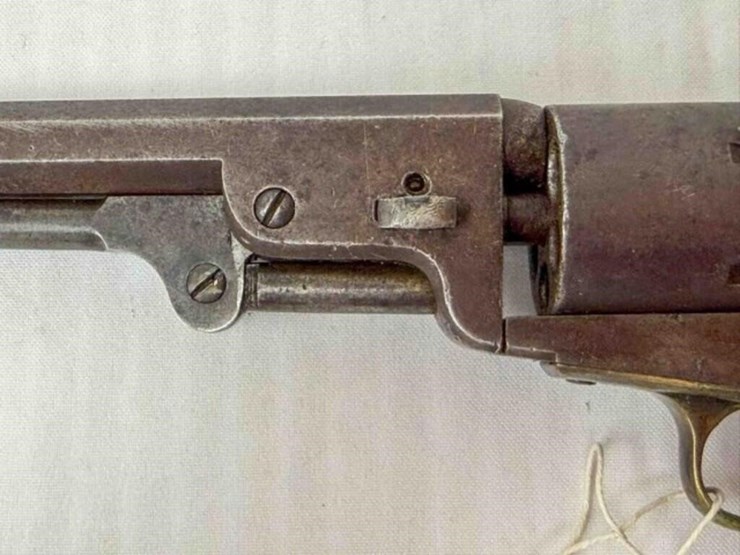 colt-revolver-image-5
