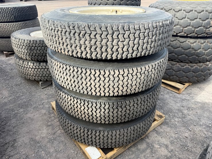#1337-•-goodyear-tires-with-rims-image-4