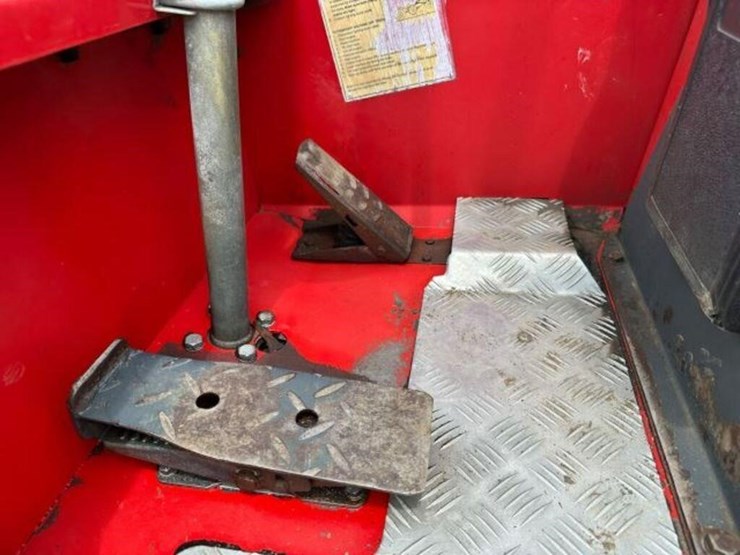 2004-moffett-m50-image-15