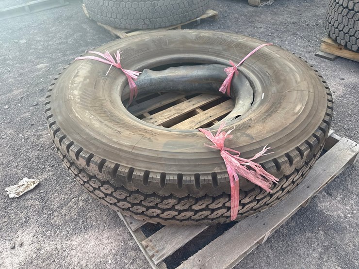 #1325-•-bridgestone-tire-image-2