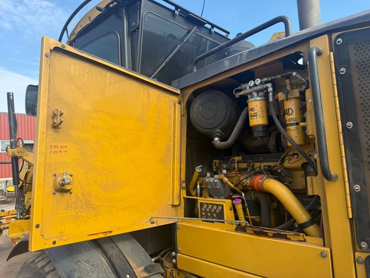 caterpillar-160m-image-132