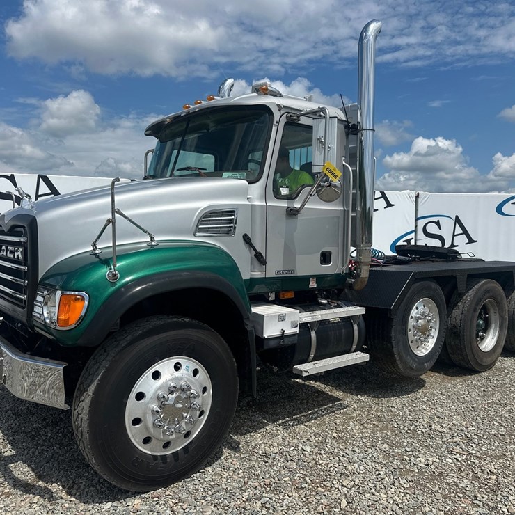 2007 MACK GRANITE CV713