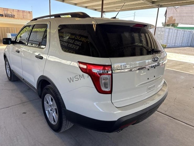 2012-ford-explorer-image-6
