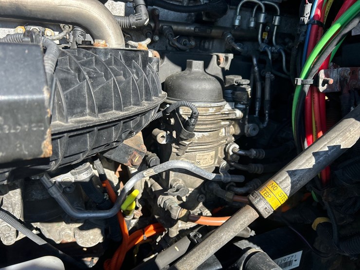 2017-freightliner-cascadia-125-image-69