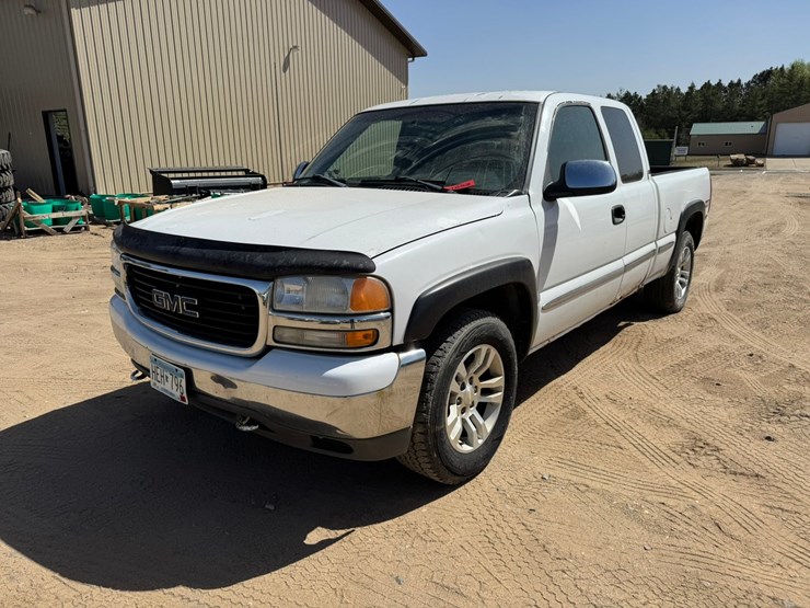 2002-gmc-1500-image-1