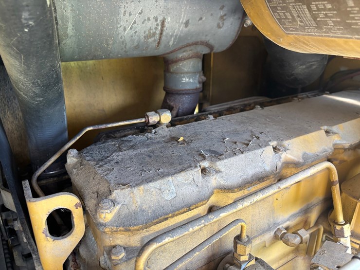 caterpillar-928g-image-33