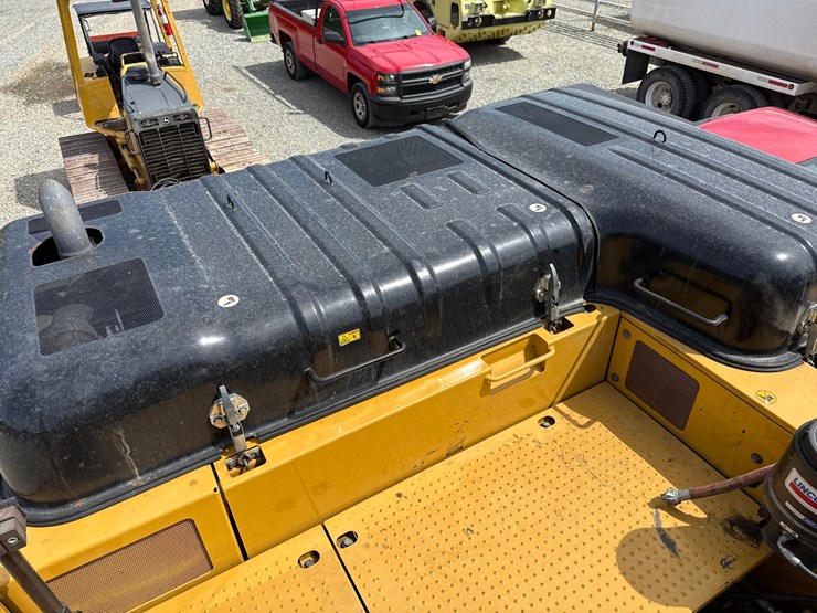 2017-caterpillar-336fl-image-54