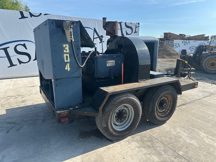 #5022-•-nlb-corp.-10150d-towable-air-compressor-image-3