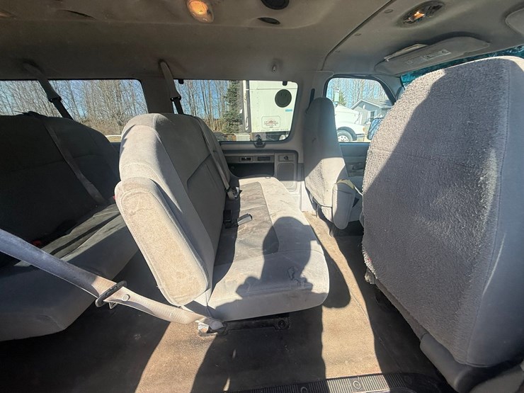2008-ford-e350-xlt-image-24