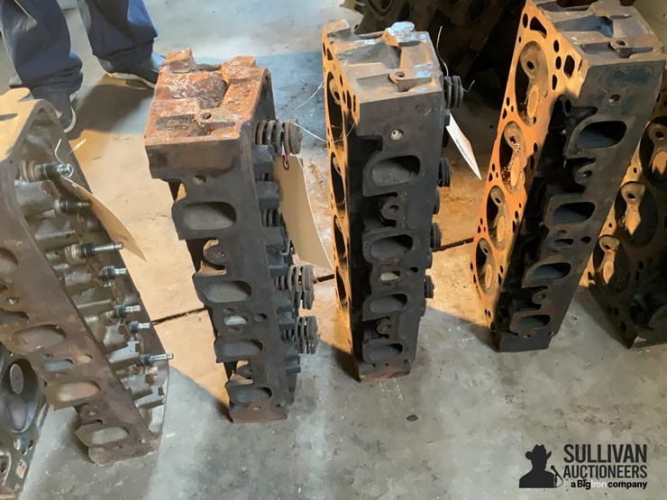 ford-(3-sets)-351-cleveland-2-barrel-heads-image-15