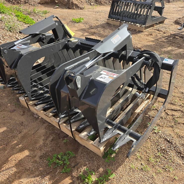 #6012 • Approx. 72" Unused Stout HD72-4 Skid Steer Brush Grapple Bucket