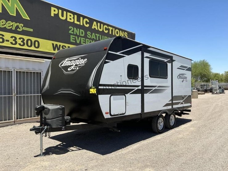 2021-grand-design-imagine-camp-trailer-image-2