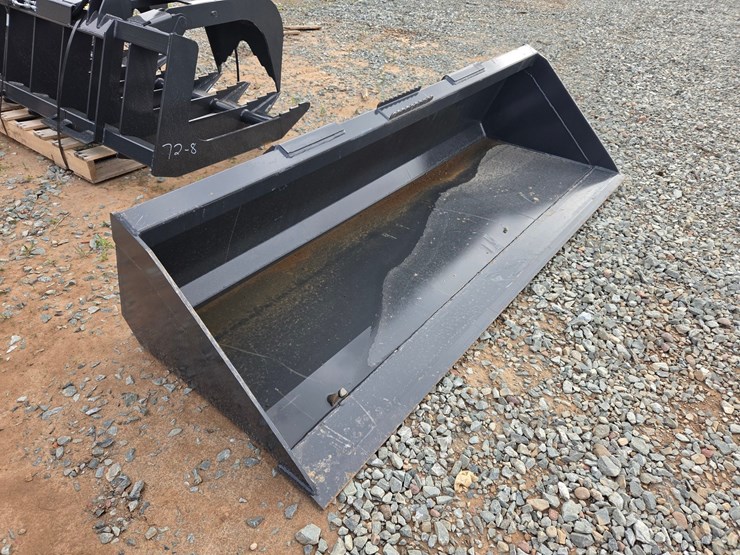 #6000-•-approx.-84"-unused-stout-skid-steer-bucket-image-4