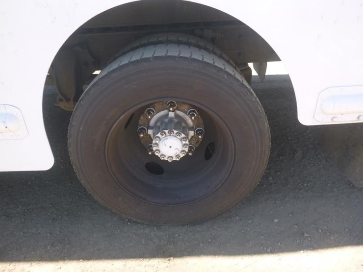 2012-freightliner-mt55-image-20