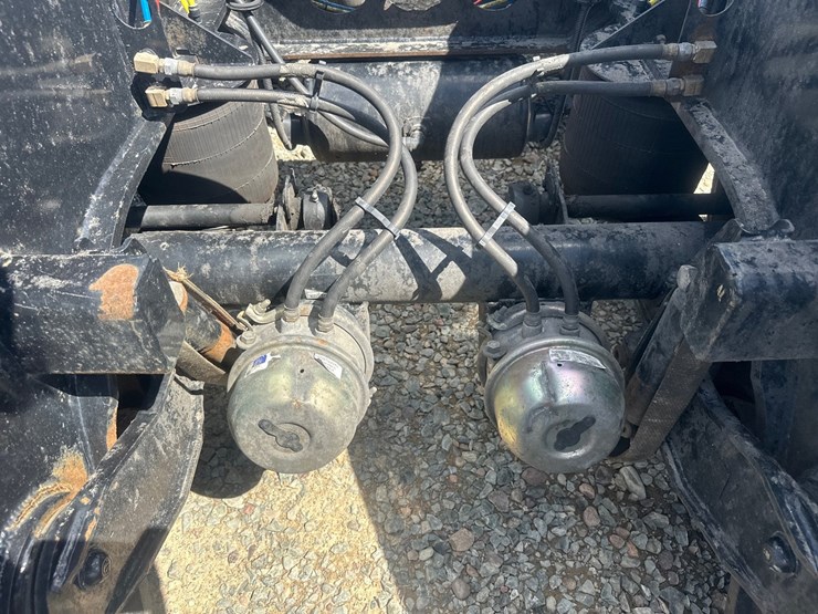 #60924-•-2026-contender-tri-axle-lowboy-trailer-image-38