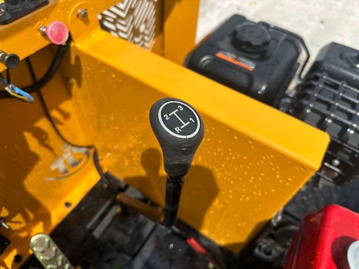 #5047-•-2026-j1500-crawler-dumper-image-11