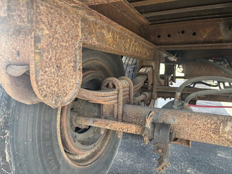 #2186-•-2002-hyundai-48'-dry-van-image-49