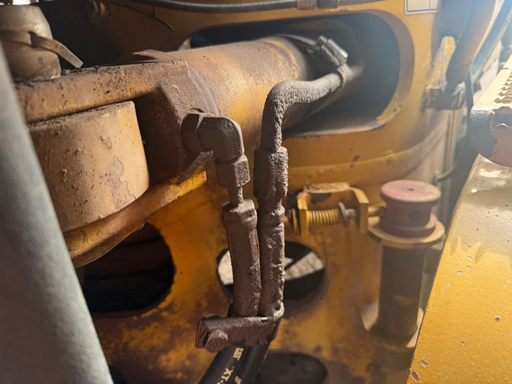 caterpillar-160m-image-120