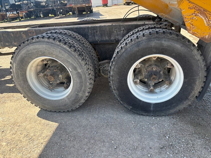 #2174-•-1984-mack-dm660-tandem-axle-dump-truck-image-110