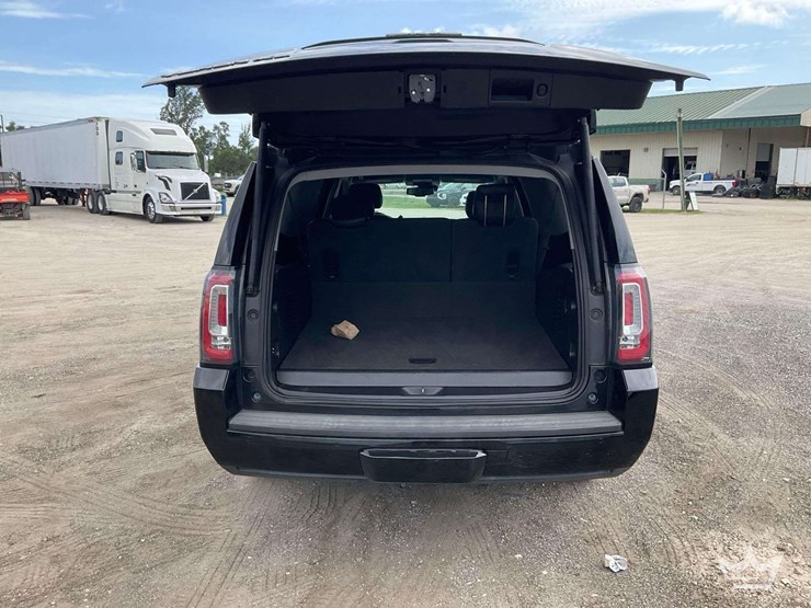 2016-gmc-yukon-xl-image-33
