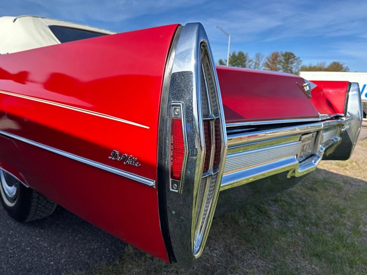 #1175-•-1967-cadillac-deville-convertible-coupe-image-25