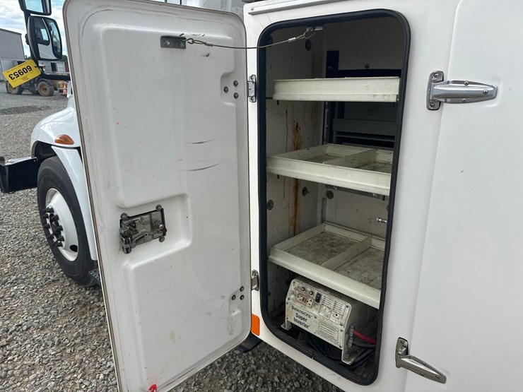 2013-international-durastar-4300-image-20