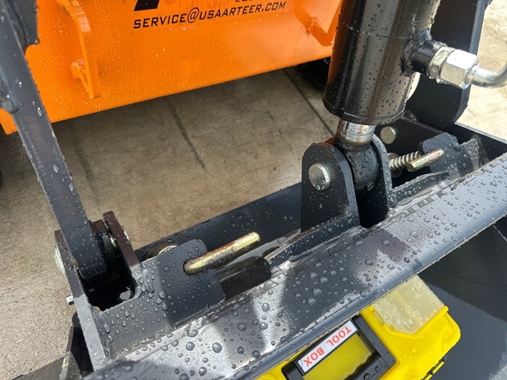 #5042-•-arteer-qb-480-mini-skid-steer-image-11