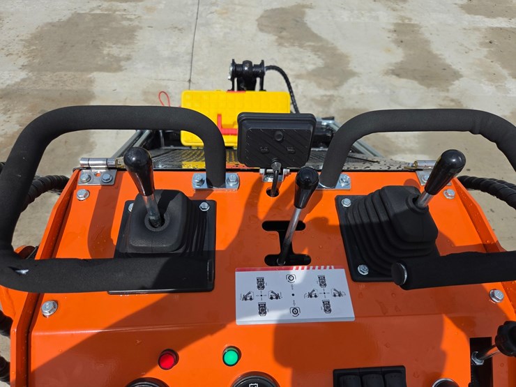 #5049-•-2026-36c-mini-skid-steer-image-25