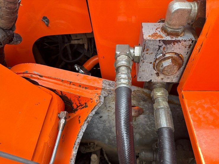 2006-hitachi-zx225-image-38