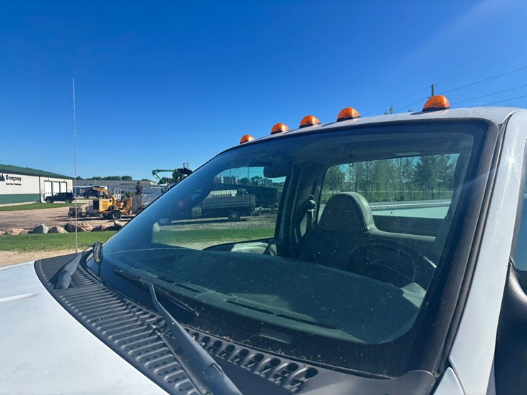 2004-ford-f450-image-13