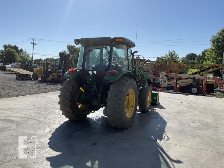 2014-john-deere-5100e-image-4