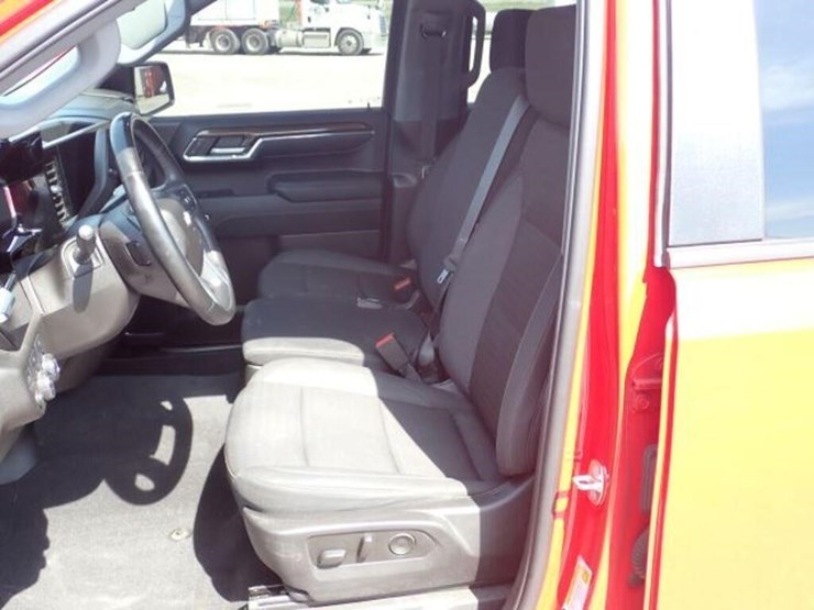 chevrolet-silverado-1500-image-12