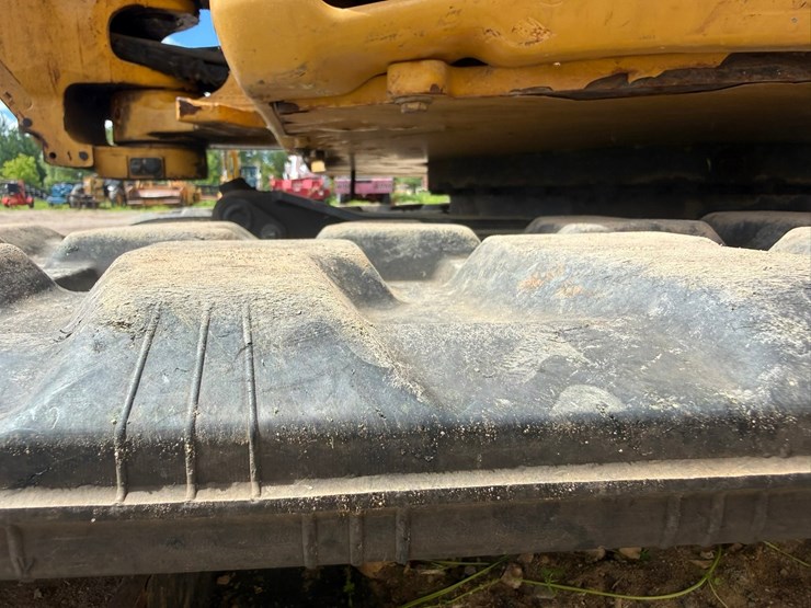 caterpillar-305.5e2-image-70