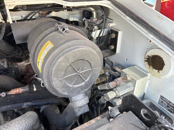 2019-takeuchi-tl10v2-image-38