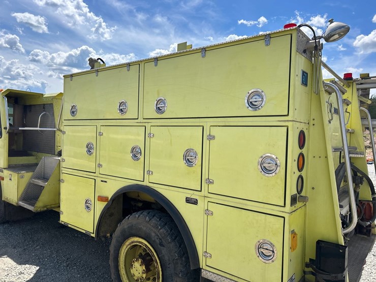 #5028-•-1991-amertek-2500-l-fire-truck-image-15
