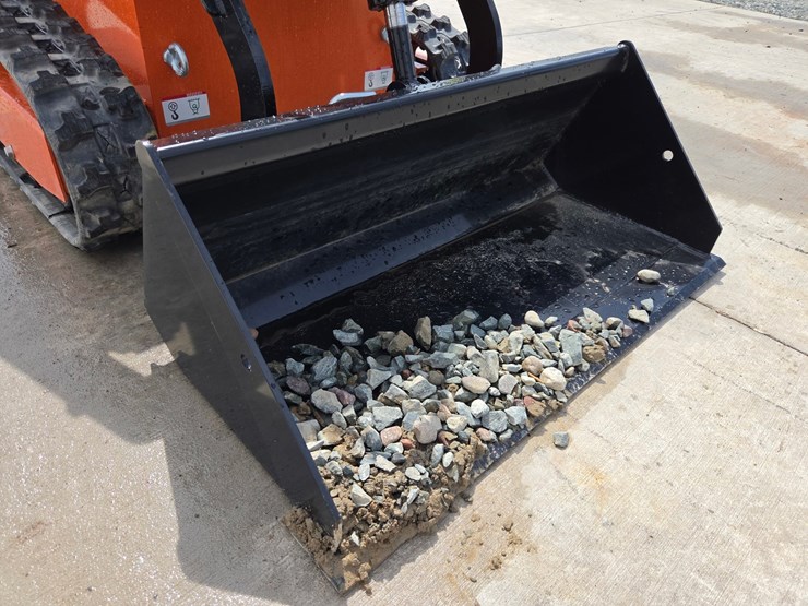 #5049-•-2026-36c-mini-skid-steer-image-9