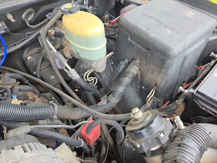 2002-gmc-1500hd-image-123