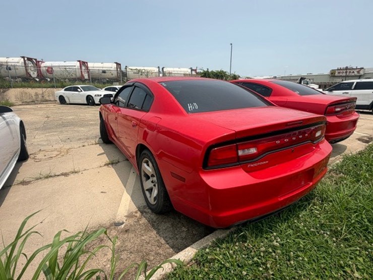 #61-•-2014-dodge-charger-image-5