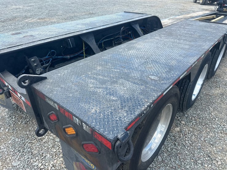#60924-•-2026-contender-tri-axle-lowboy-trailer-image-30