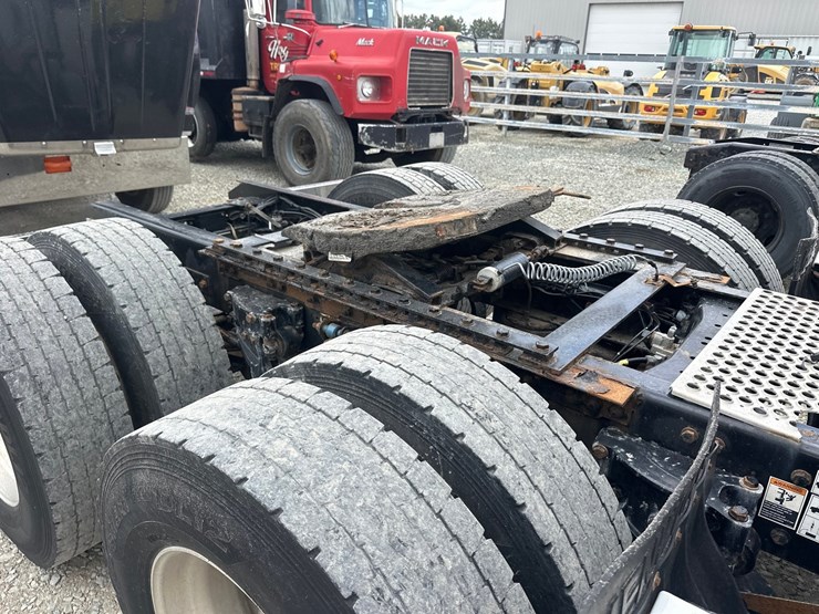 2014-kenworth-t660-image-20