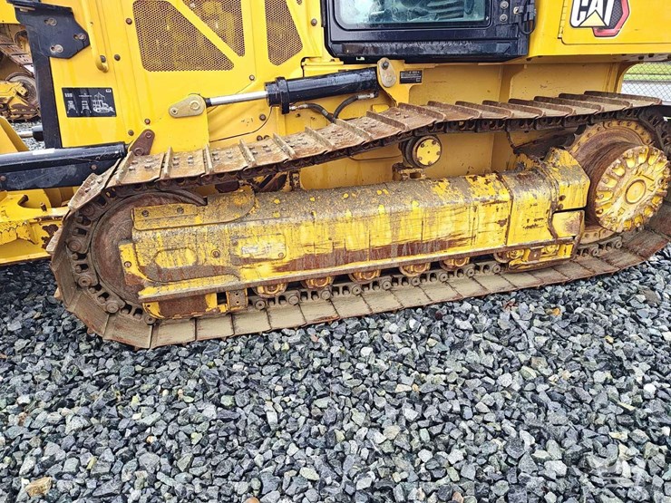 2020-caterpillar-d2-image-30