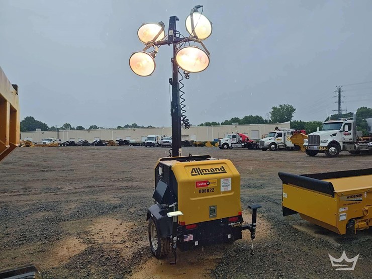 2020-allmand-bros-night-lite-v-series-image-3