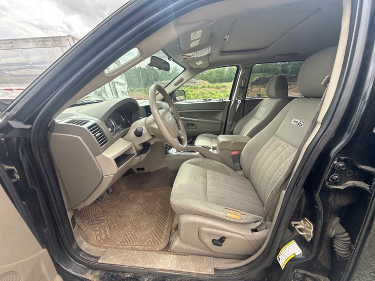 2006-jeep-grand-cherokee-image-39