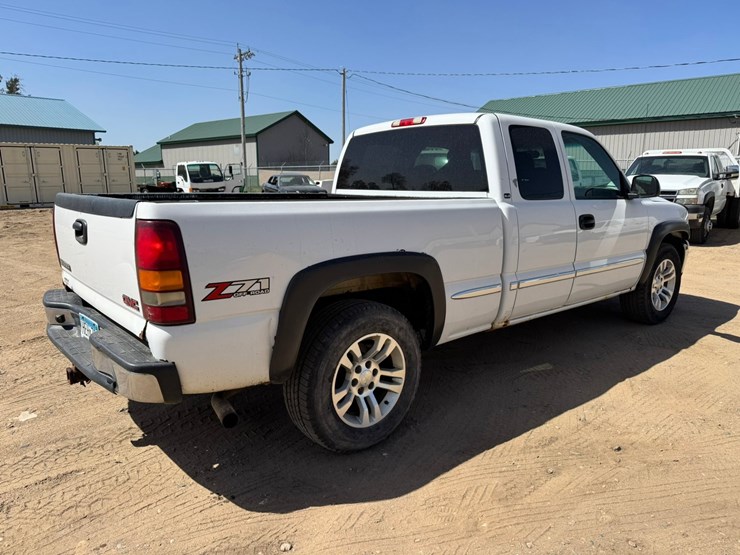 2002-gmc-1500-image-5