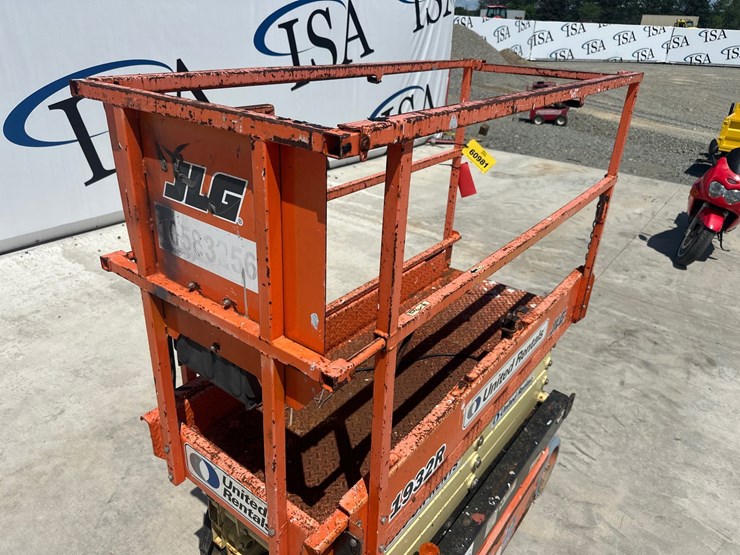 #60981-•-2017-snorkel-1932r-scissor-lift-image-9