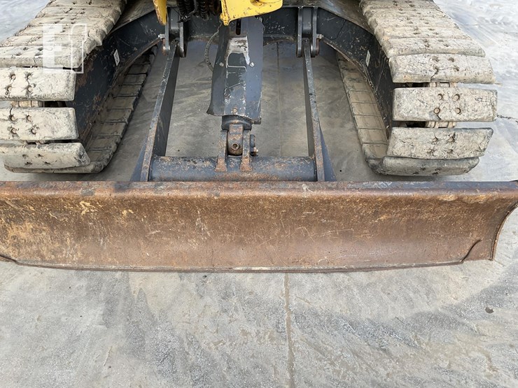 2018-komatsu-pc88mr-10-image-12