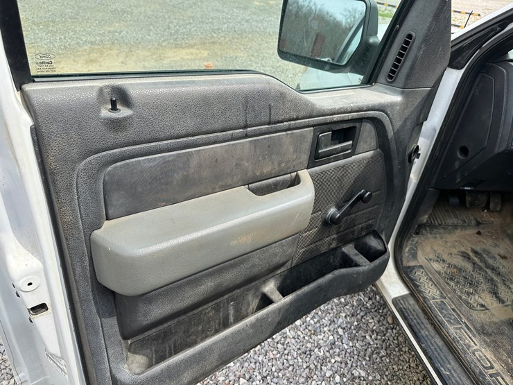 2013-ford-f150-image-18