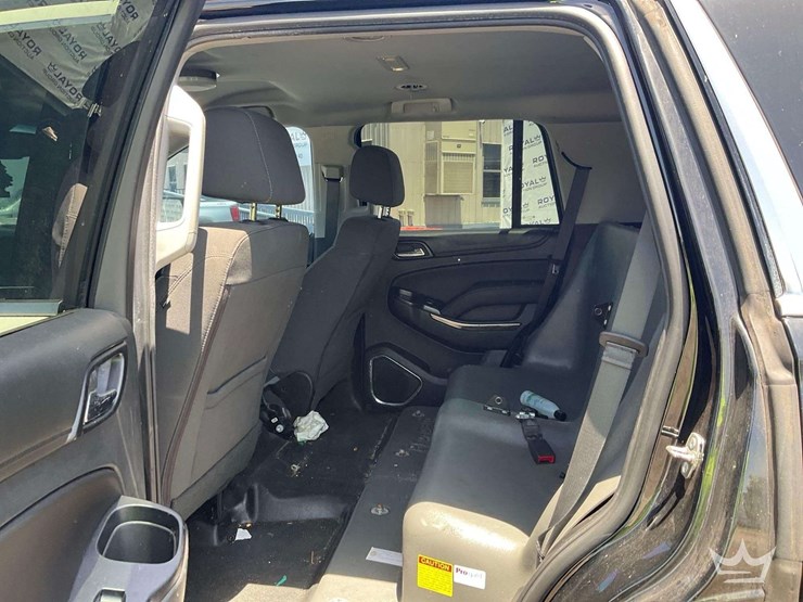 2018-chevrolet-tahoe-image-16