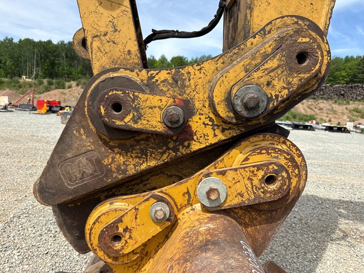 2017-caterpillar-336fl-image-16